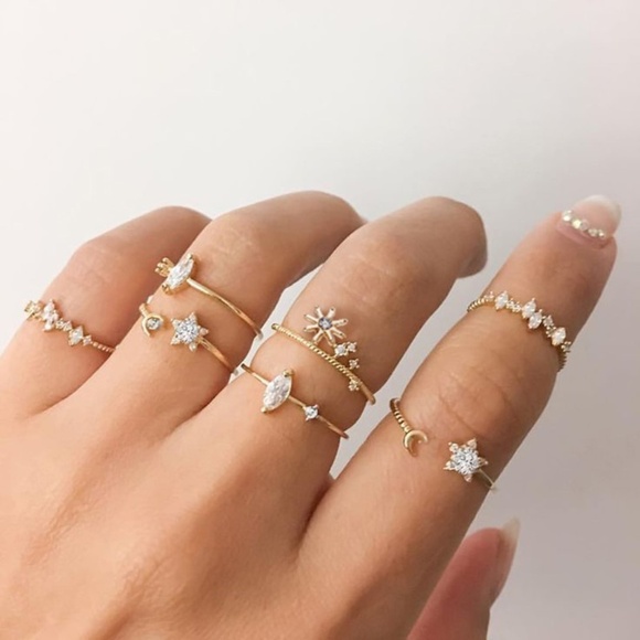 **ROMILLY* 7-Pc Gold x Rhinestone Fashion Ring Set - Picture 1 of 5